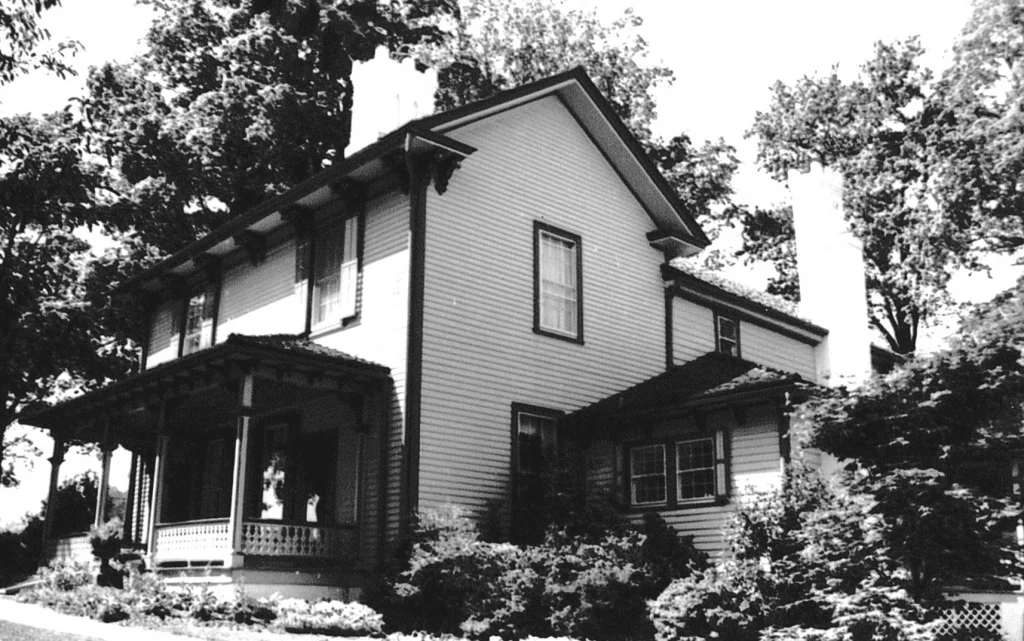 Banks Holt House